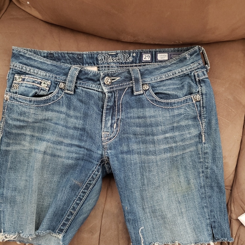 Miss Me size 29 cutoffs